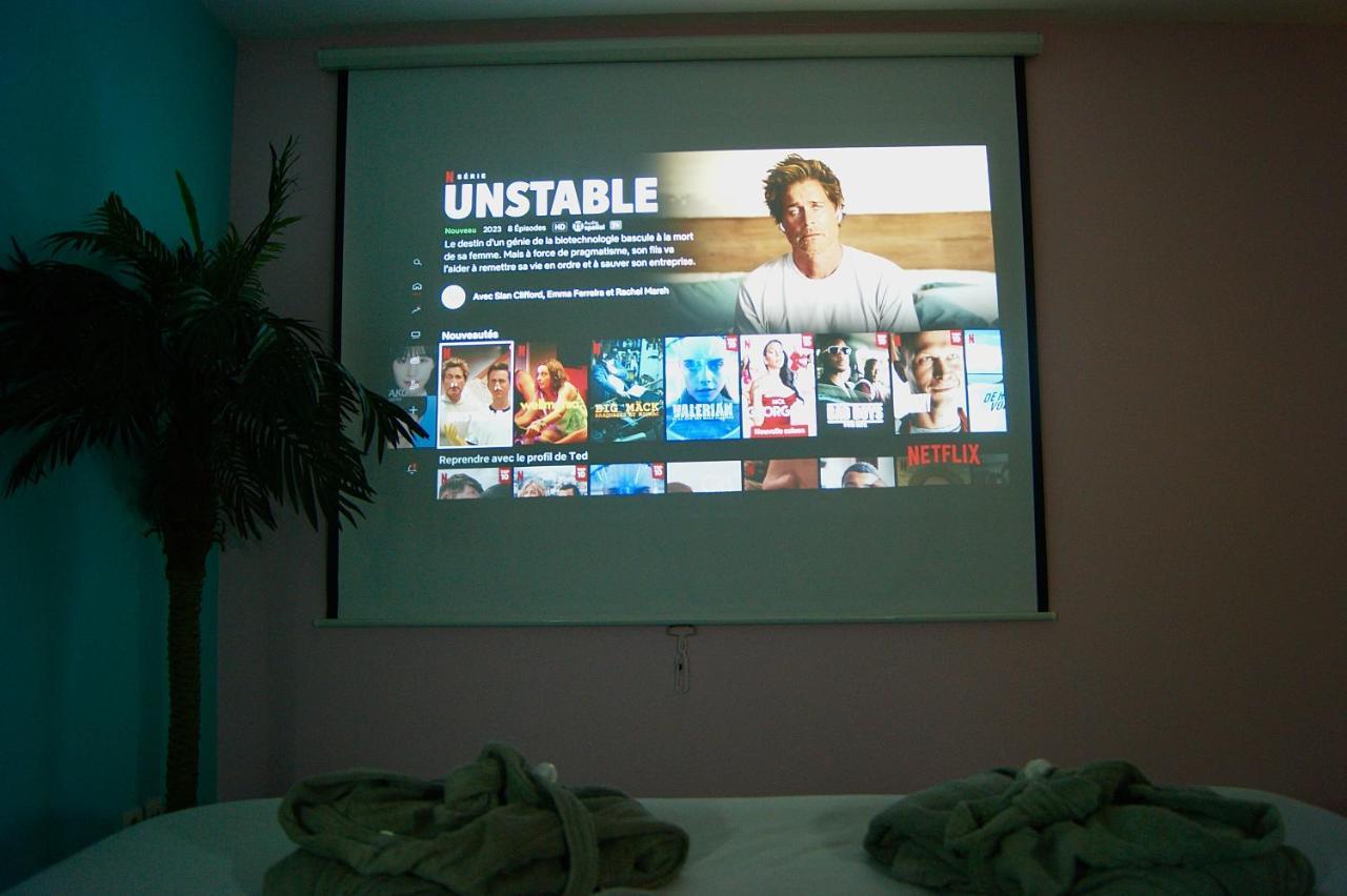 Capsule Miami Vice - Jacuzzi - Billard - Ecran Cinema & Netflix - Ping-Pong - Nintendo & Jeux- Liévin Eksteriør billede