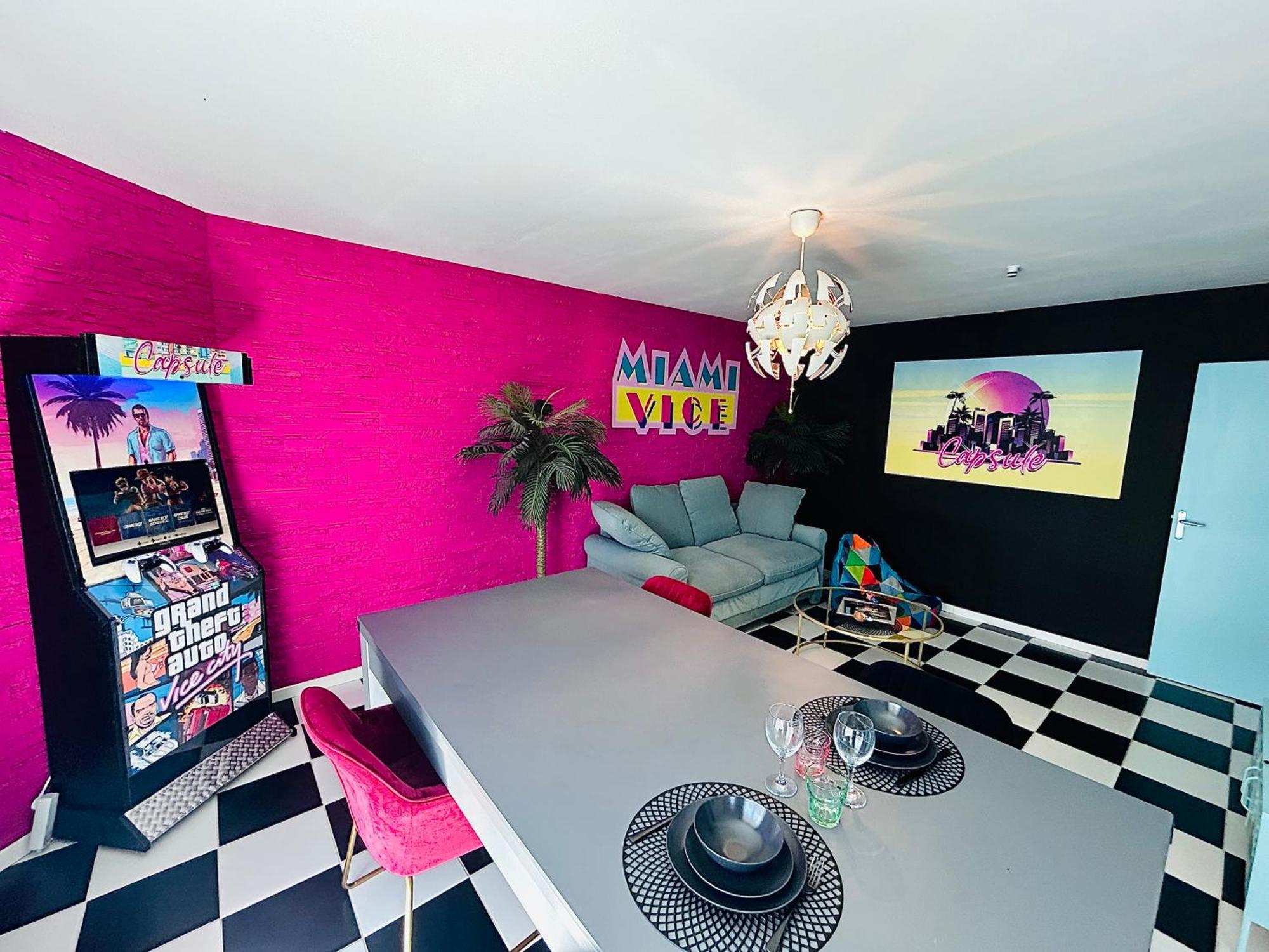 Capsule Miami Vice - Jacuzzi - Billard - Ecran Cinema & Netflix - Ping-Pong - Nintendo & Jeux- Liévin Eksteriør billede